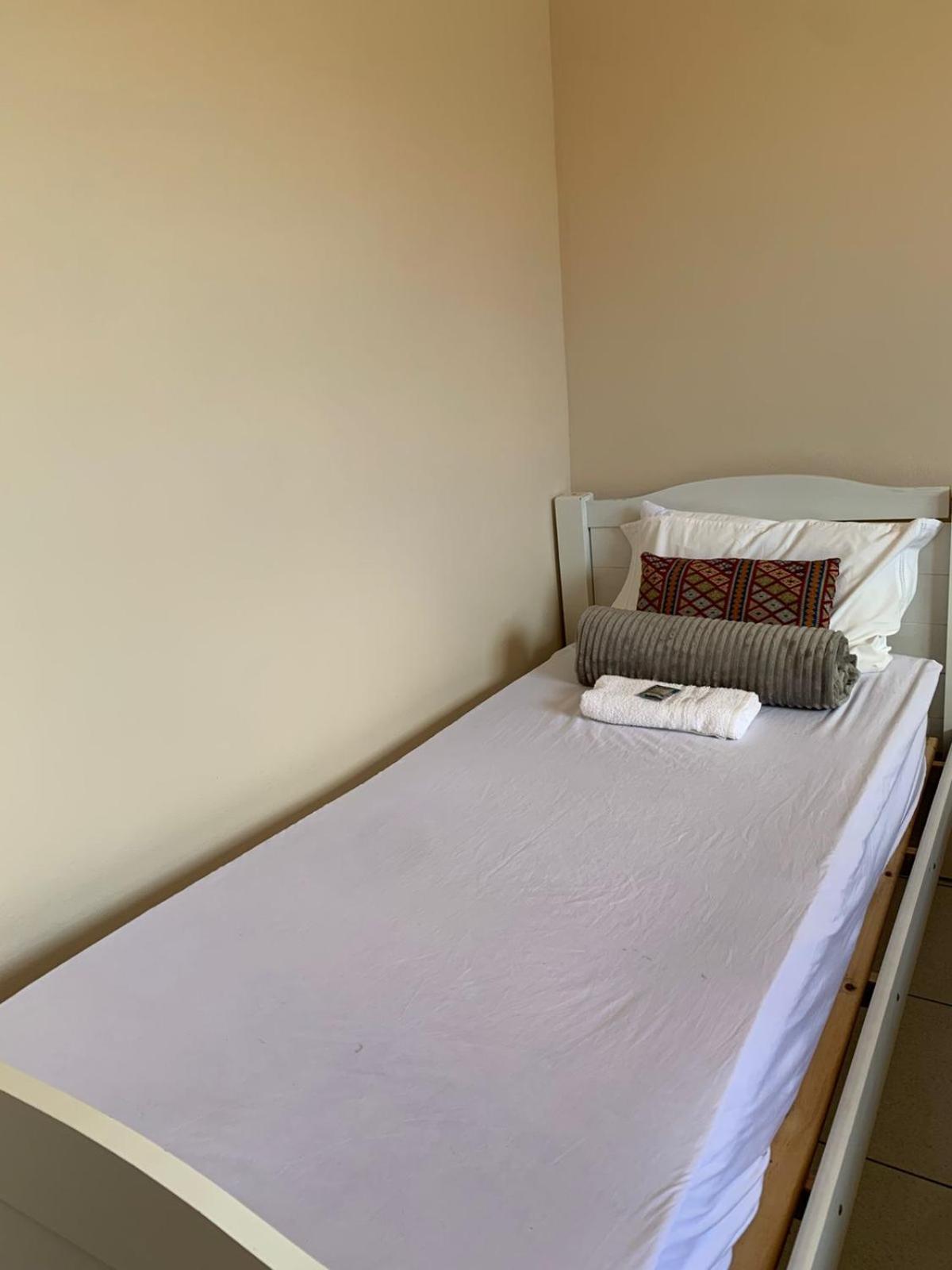 Hospedagem Itaborai Hotel Ravena Exteriör bild
